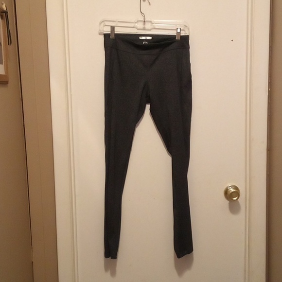 XXI Grey Leggings With Pockets - Size Large - Picture 1 of 8